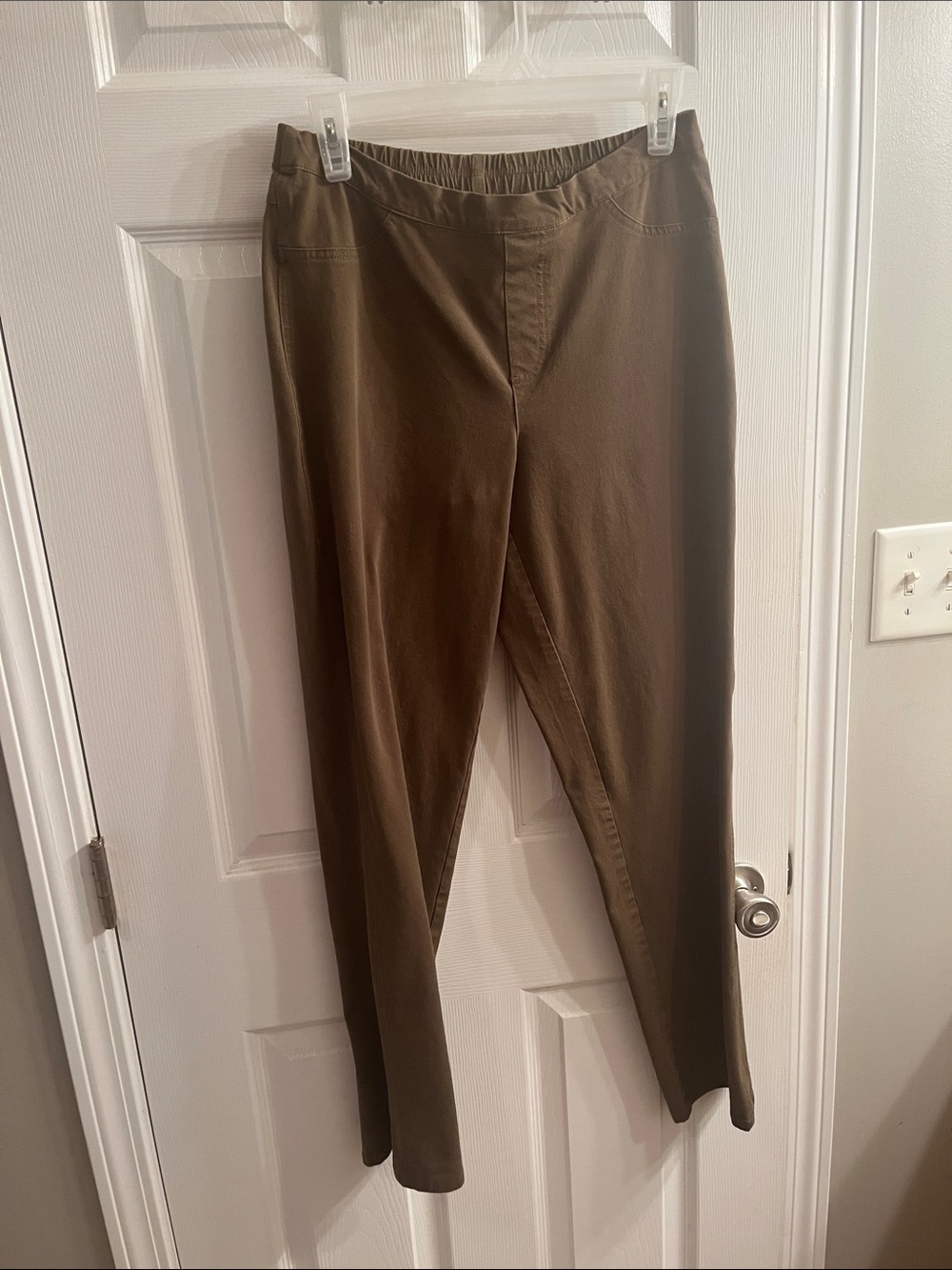 NWOT Issac Mizrahi Olive Green Pants